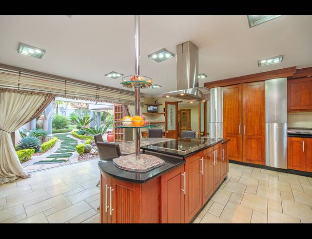 5 BEDROOM HOUSE FOR SALE IN HURLINGHAM MANOR